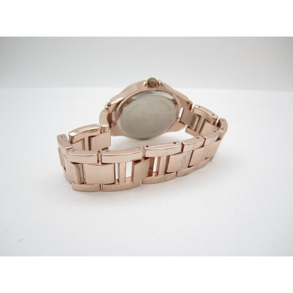 Women NY&C Quartz WR Analog 32mm Round Watch (H558) "New Battery" - Picture 10 of 10